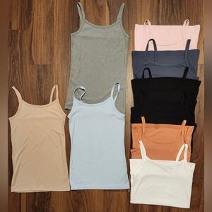 Lot of 9 No Boundaries Juniors Sz M Scoop Neck Fitted Stretch Rib Tanks Like New